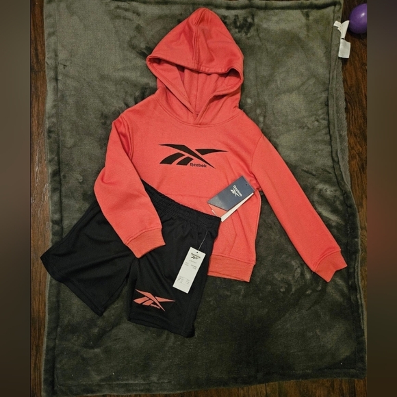 Reebok boy's outfit - Picture 3 of 3